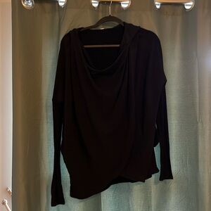Athleta cris cross hooded top